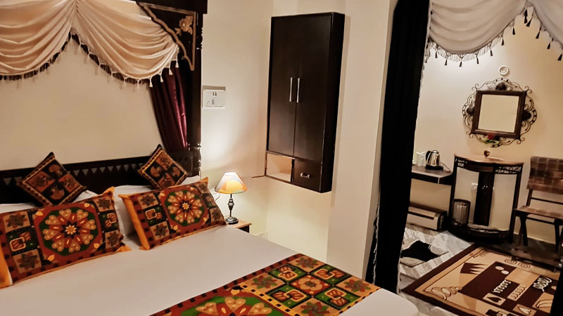 Suite with Spa Access